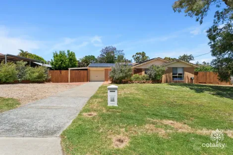 Property photo of 18 Hunter Drive Lesmurdie WA 6076