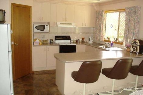 Property photo of 8 Williamson Court Carisbrook VIC 3464