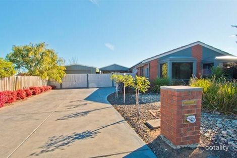 Property photo of 4 Cheviot Court Melton West VIC 3337