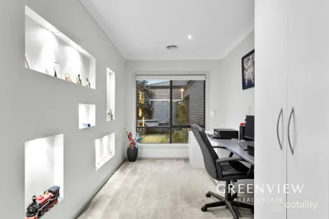 Property photo of 46 Von Nida Drive Cranbourne North VIC 3977