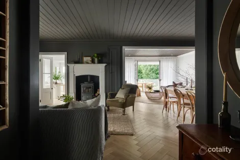 Property photo of 37 Hill Street Daylesford VIC 3460