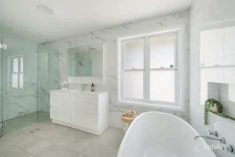 Property photo of 9 Vista Avenue Bayview NSW 2104