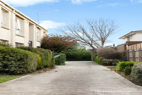 Property photo of 2/22 Ambrie Crescent Noble Park VIC 3174