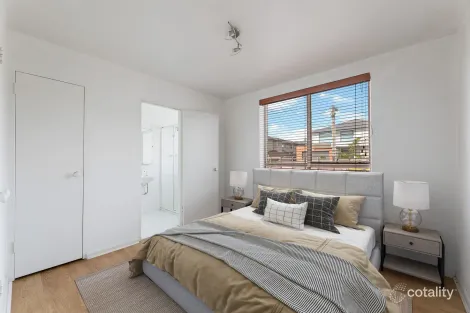 Property photo of 2/22 Ambrie Crescent Noble Park VIC 3174