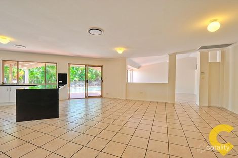 Property photo of 6 Olley Court Brookfield QLD 4069