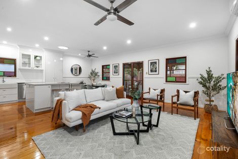 Property photo of 21 Raeburn Street Manly QLD 4179