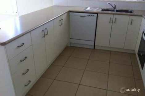 Property photo of 2 Charthom Place Dalby QLD 4405