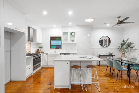 Property photo of 21 Raeburn Street Manly QLD 4179