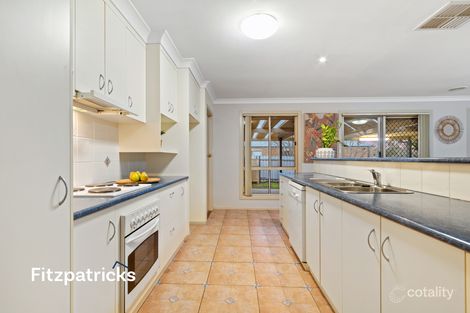 Property photo of 5 Post Place Lake Albert NSW 2650