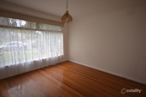 Property photo of 17 Lyster Close Seaford VIC 3198