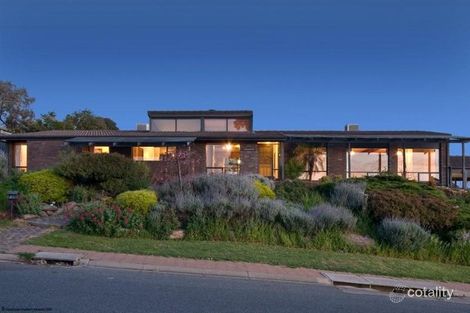 33 Seaview Dr, Happy Valley, SA 5159