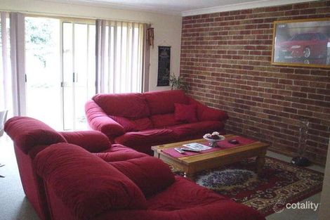 Property photo of 2/10 Herd Street Mount Hutton NSW 2290