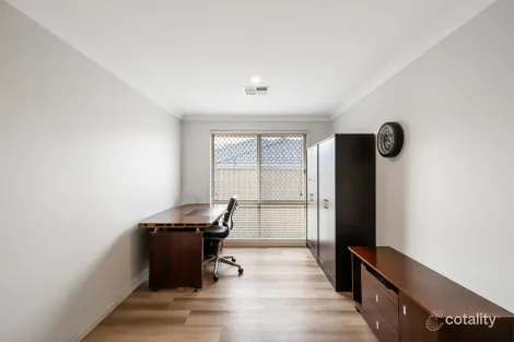 Property photo of 23 Thorpe Place Abbotsbury NSW 2176