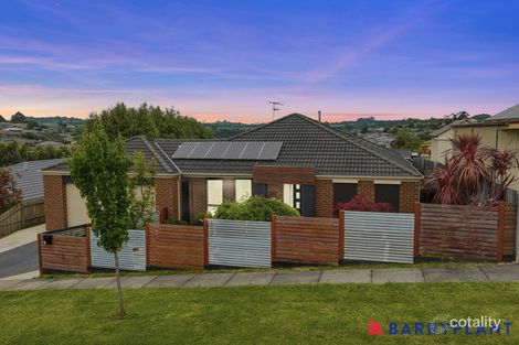 Property photo of 4 Lawrence Road Drouin VIC 3818