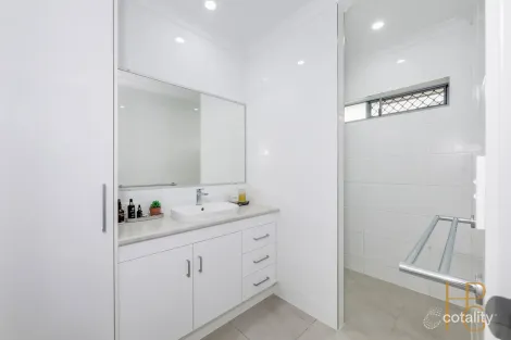Property photo of 14 Beachcomber Place Bargara QLD 4670