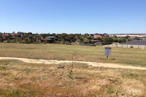 Property photo of 12 Currington Crescent Darley VIC 3340