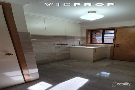 2 Kim Ct, Seabrook, VIC 3028