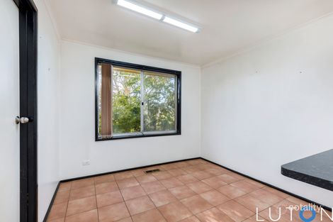 Property photo of 16 Cumpston Place Macgregor ACT 2615