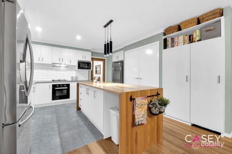 Property photo of 46 Ranfurlie Boulevard Cranbourne West VIC 3977