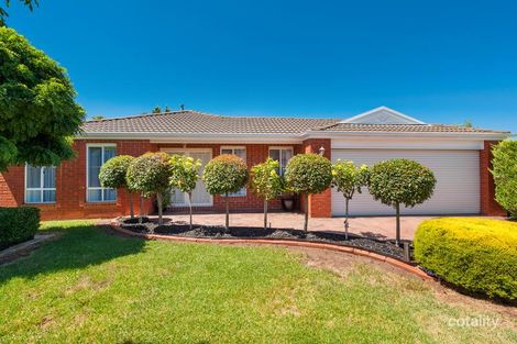 Property photo of 19 Honeysuckle Avenue Hillside VIC 3037