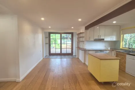 Property photo of 8 Korekoba Place Bolton Point NSW 2283