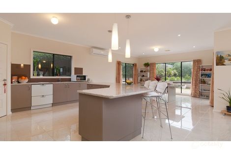 Property photo of 42 Pacific Drive Mooroolbark VIC 3138