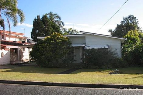 102 Toowoon Bay Rd, Toowoon Bay, NSW 2261