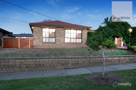 Property photo of 26 Dunfield Drive Gladstone Park VIC 3043