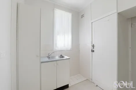 Property photo of 4 Cedar Crescent Griffith NSW 2680