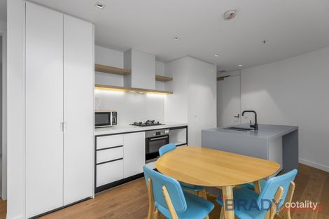 1813/677 La Trobe St, Docklands, VIC 3008