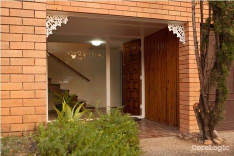 Property photo of 28 Marshall Lane Kenmore QLD 4069