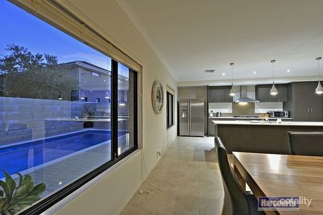 Property photo of 5 Mainsail Parkway Wannanup WA 6210