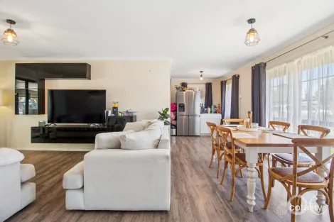 Property photo of 4 Brendan Street Christie Downs SA 5164