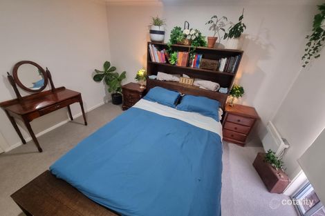 Property photo of 58 Cascade Terrace Craigieburn VIC 3064
