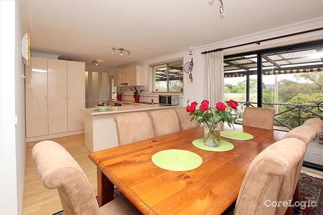 Property photo of 29 Cuthbert Circuit Wanniassa ACT 2903