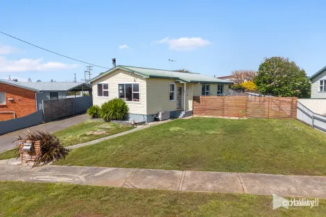 Property photo of 30 Waniora Street Devonport TAS 7310