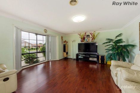 Property photo of 18 Gunyah Mews St Albans VIC 3021