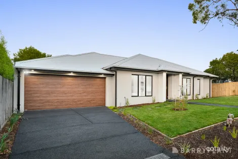 Property photo of 5 Midhurst Road Croydon VIC 3136