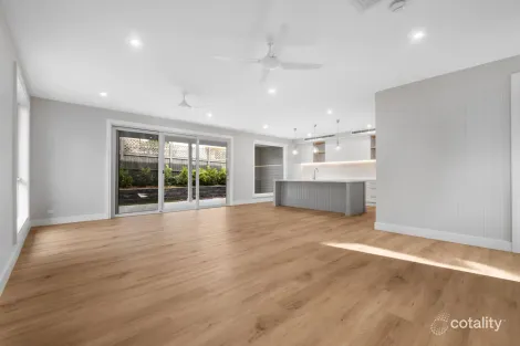 Property photo of 10 Pellitt Lane Dural NSW 2158