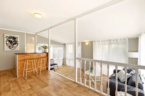 Property photo of 13 Rodney Street Silkstone QLD 4304