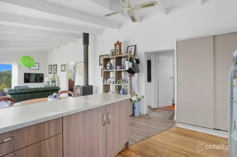 Property photo of 11 Mariner Court Low Head TAS 7253