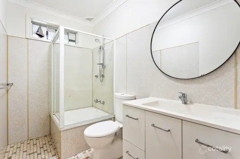 Property photo of 1/54 Uralba Street Figtree NSW 2525
