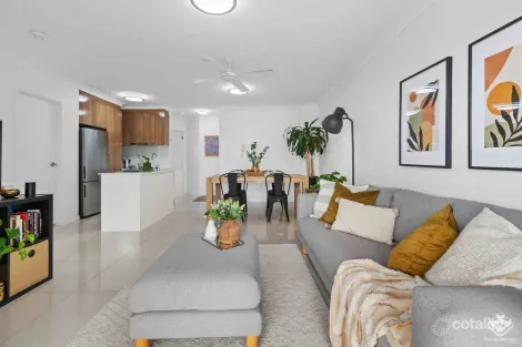 Property photo of 6/143 Cavendish Road Coorparoo QLD 4151