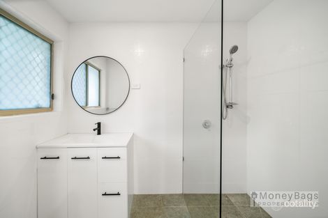 Property photo of 9 Echo Court Marsden QLD 4132