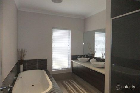 Property photo of 14 Caravel Approach Jindalee WA 6036