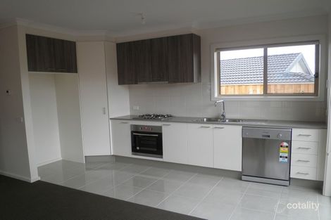 Property photo of 7/3 Manor View Pakenham VIC 3810
