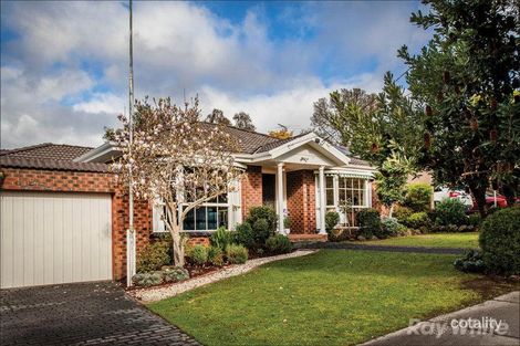 Property photo of 4 Eastleigh Drive Glen Waverley VIC 3150