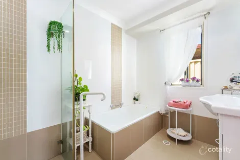 Property photo of 70 Liquidamber Drive Narellan Vale NSW 2567