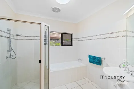 Property photo of 10 Red Peak Boulevard Caravonica QLD 4878