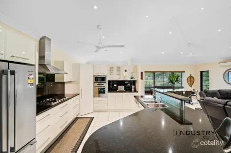 Property photo of 10 Red Peak Boulevard Caravonica QLD 4878